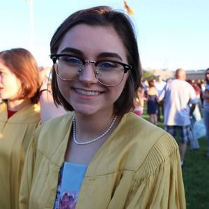 Meet your Posher, Liv